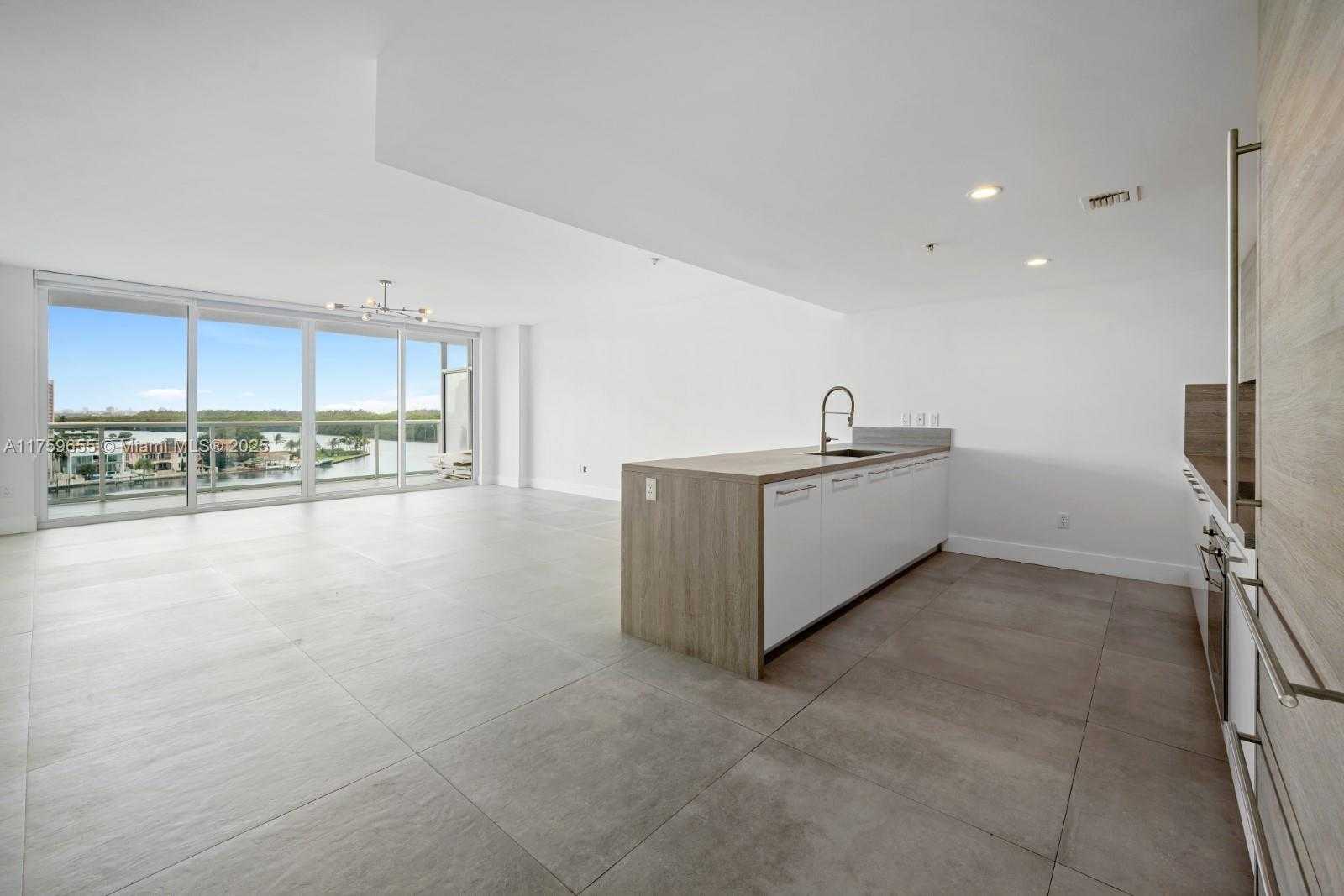 Small Image of 400 SUNNY ISLES BLVD #705, Sunny Isles Beach Number 2