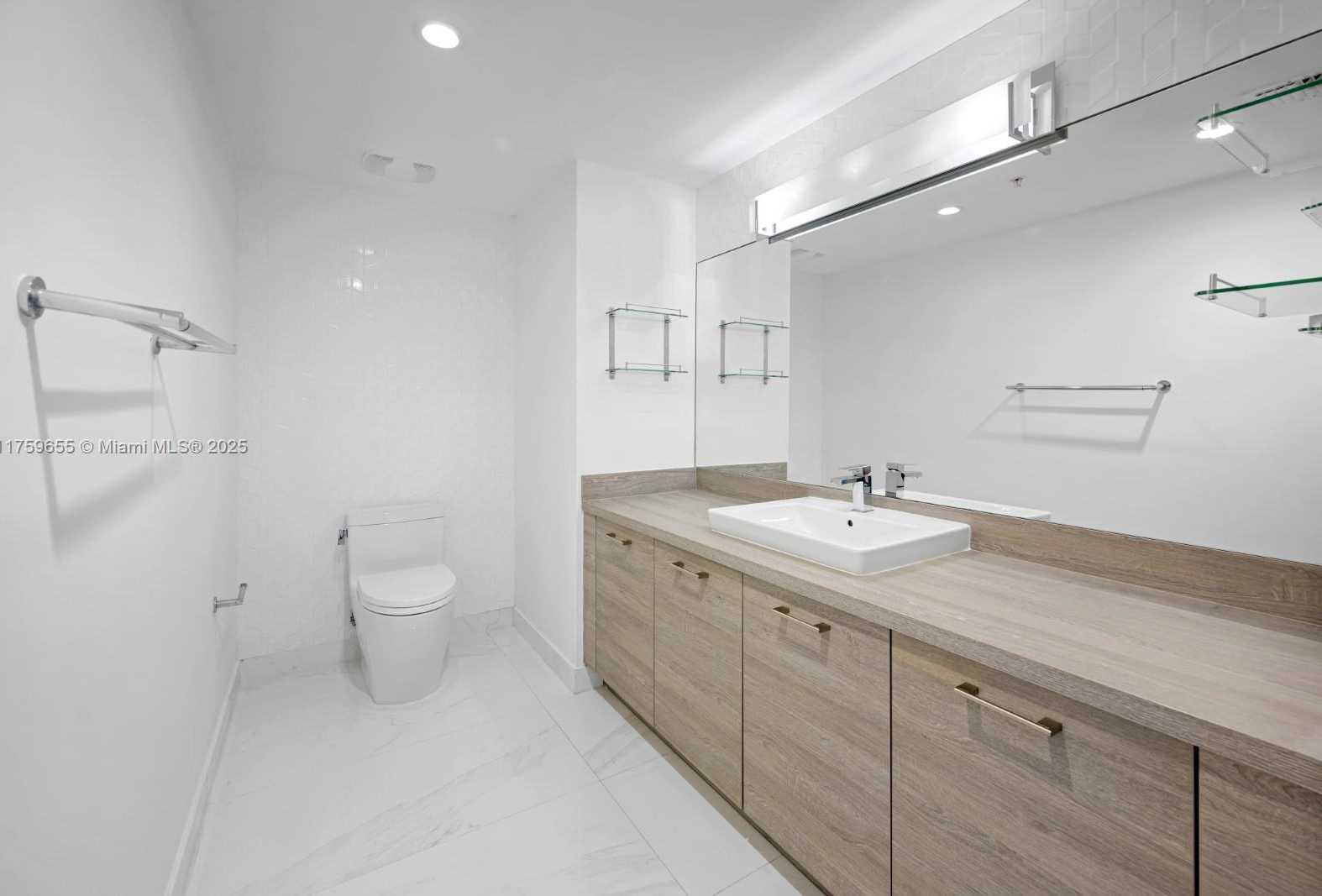 Small Image of 400 SUNNY ISLES BLVD #705, Sunny Isles Beach Number 7