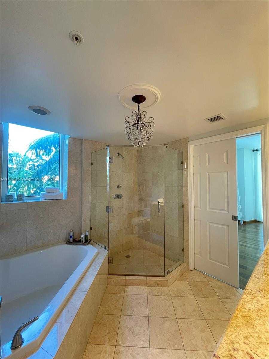 Small Image of 1745 Hallandale Beach Blvd, Hallandale Beach, FL 33009, USA Number 17