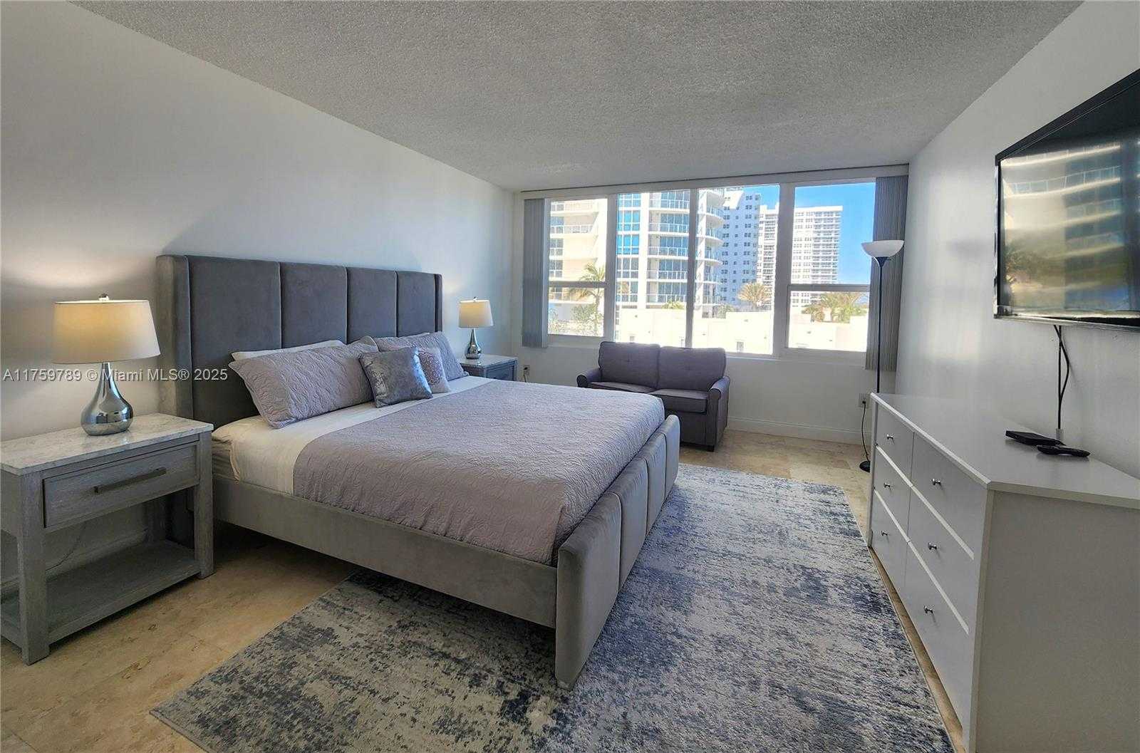 Small Image of 3505 SOUTH OCEAN DR #412, Hollywood Number 17
