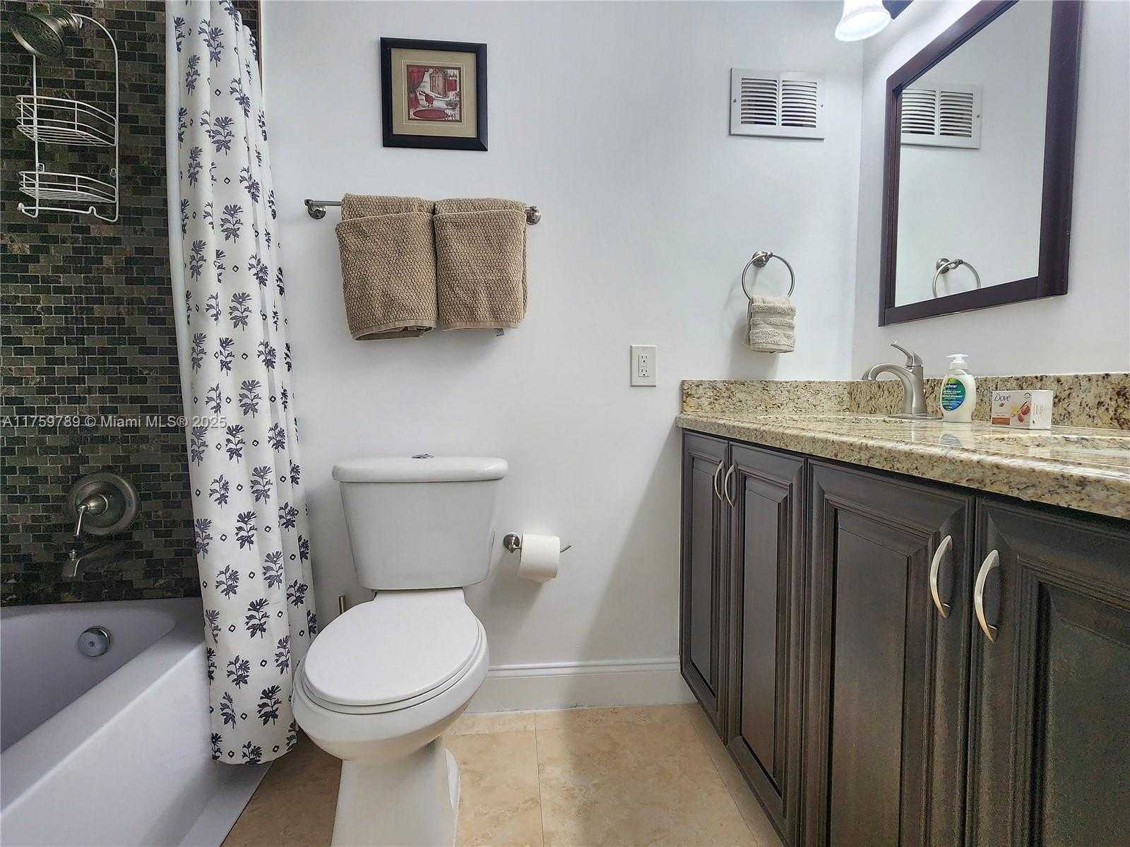 Small Image of 3505 SOUTH OCEAN DR #412, Hollywood Number 21
