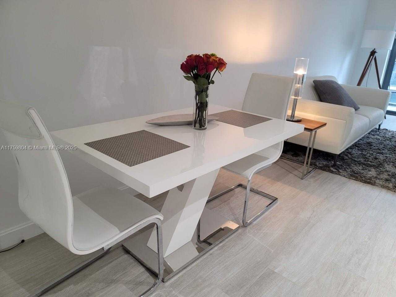 Small Image of 55 SOUTH WEST 9TH ST #2709, Miami Number 3