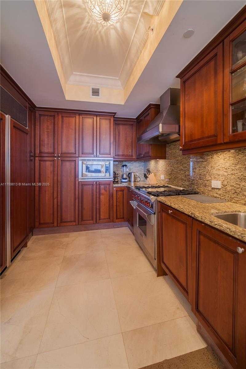 Small Image of 17875 COLLINS AVE #4302, Sunny Isles Beach Number 6