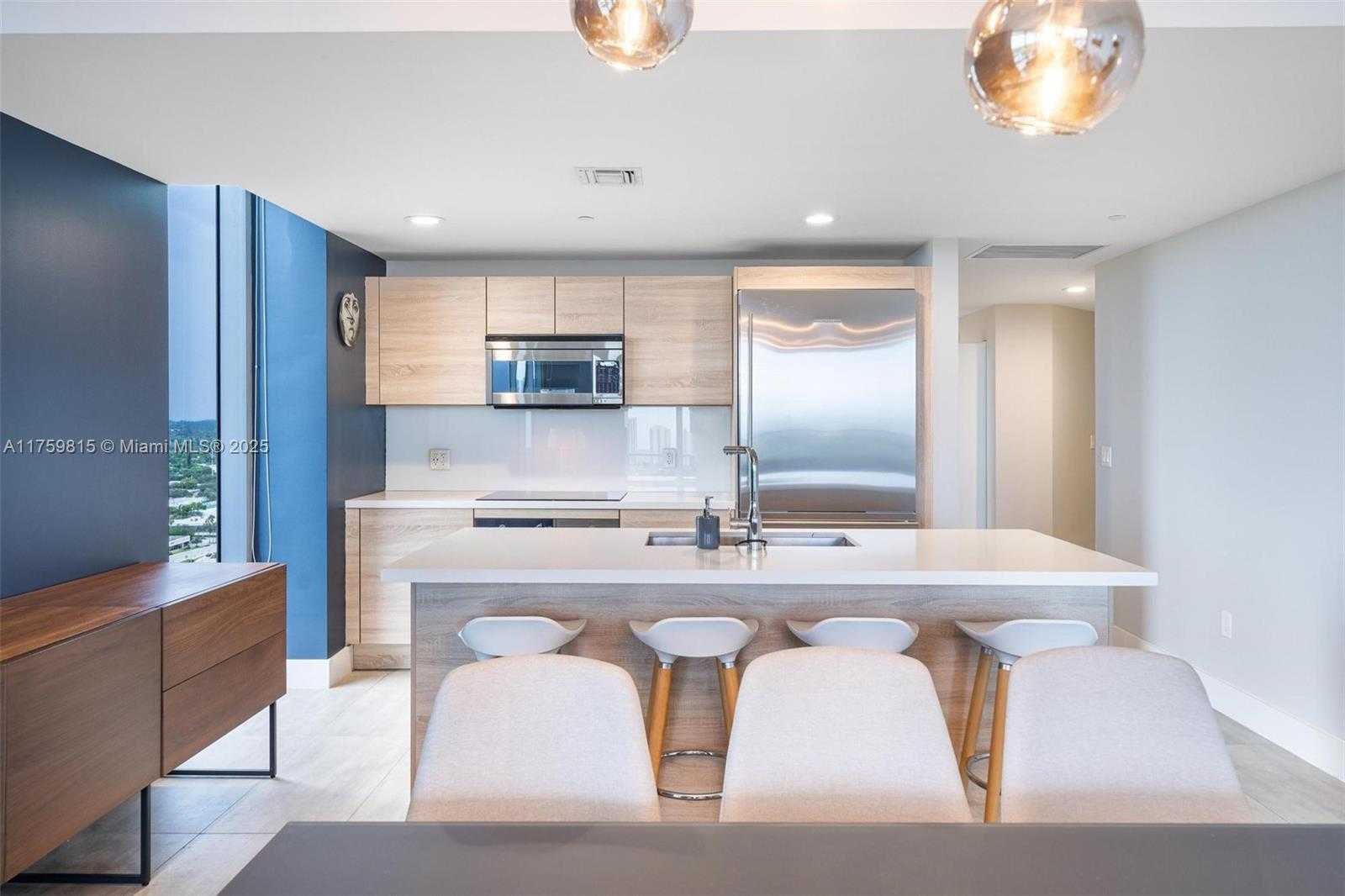 Small Image of 16385 BISCAYNE BLVD #2521, North Miami Beach Number 10