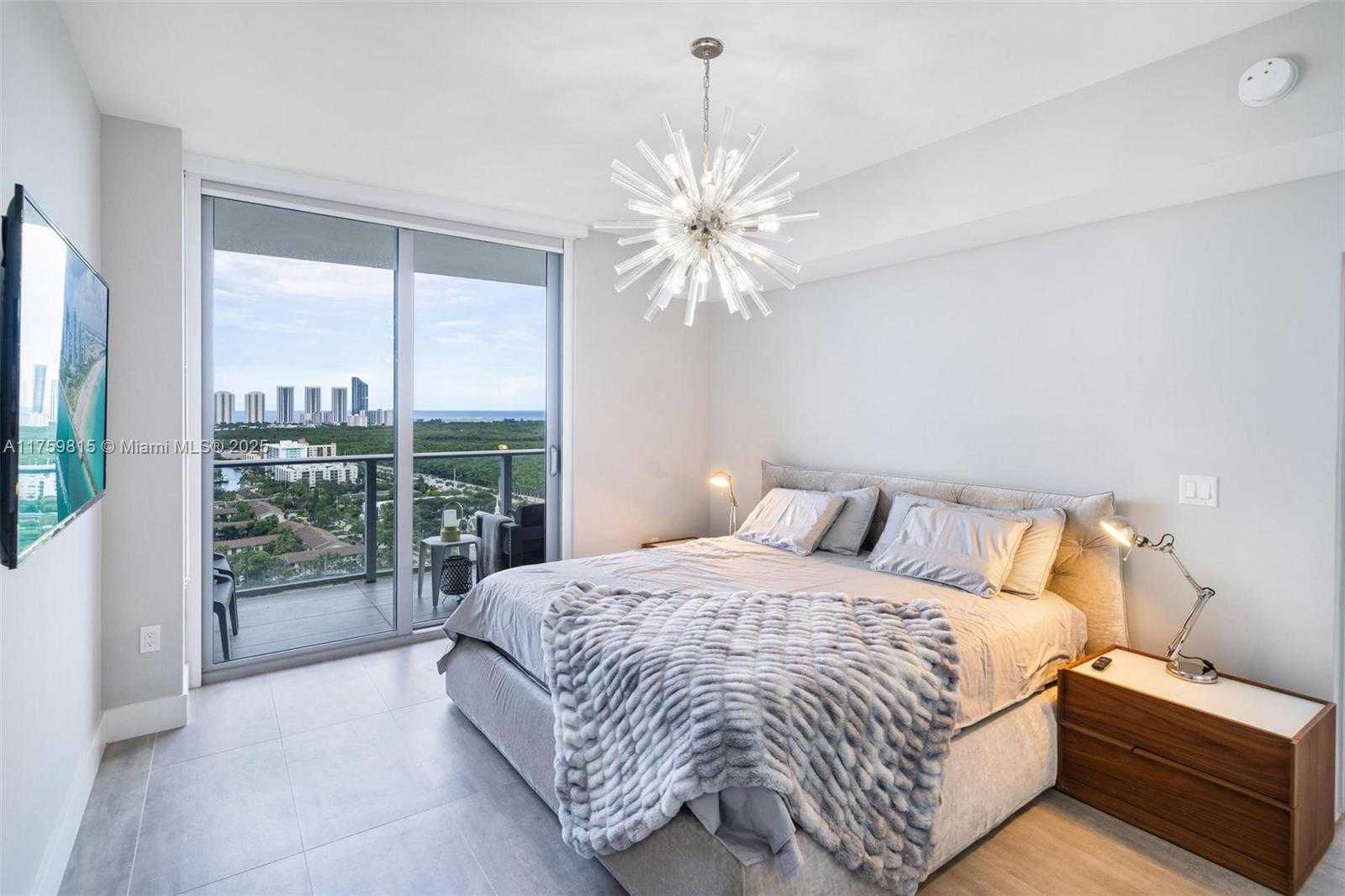 Small Image of 16385 BISCAYNE BLVD #2521, North Miami Beach Number 15