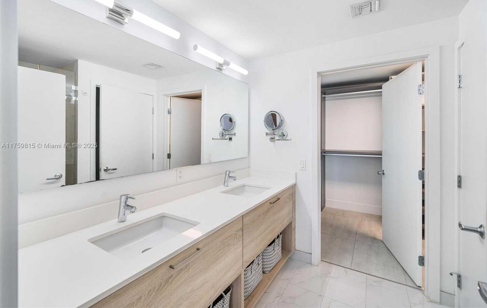 Small Image of 16385 BISCAYNE BLVD #2521, North Miami Beach Number 17