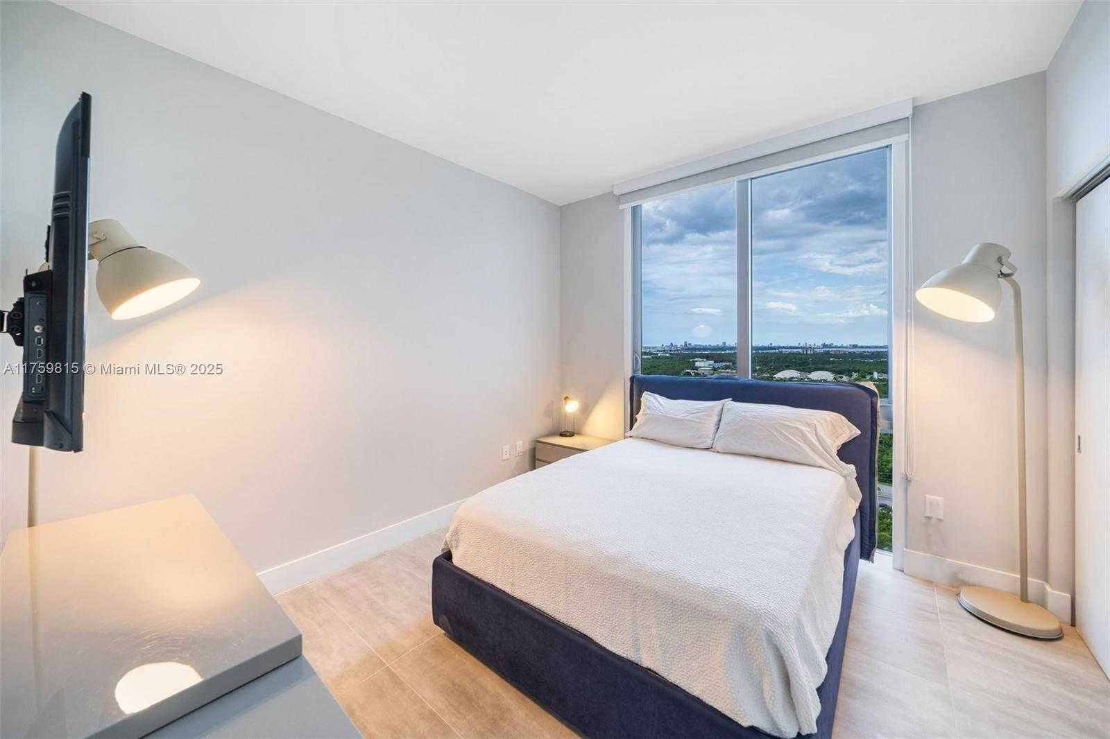 Small Image of 16385 BISCAYNE BLVD #2521, North Miami Beach Number 20