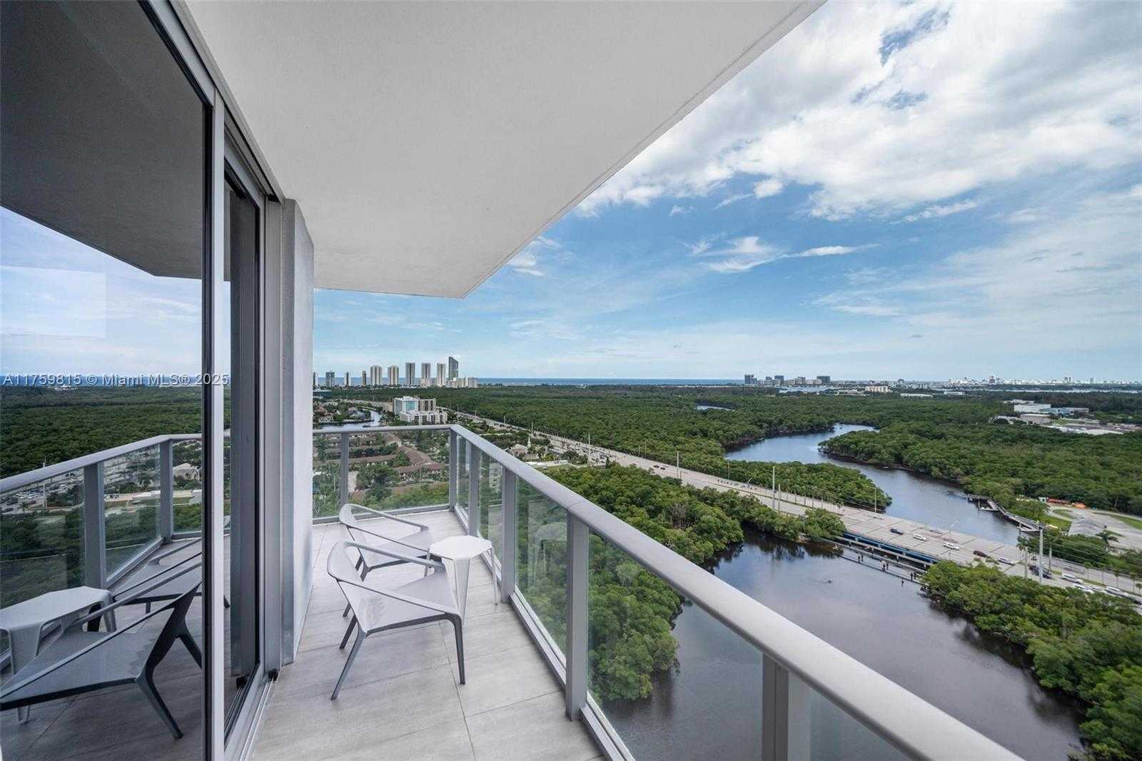Small Image of 16385 BISCAYNE BLVD #2521, North Miami Beach Number 27