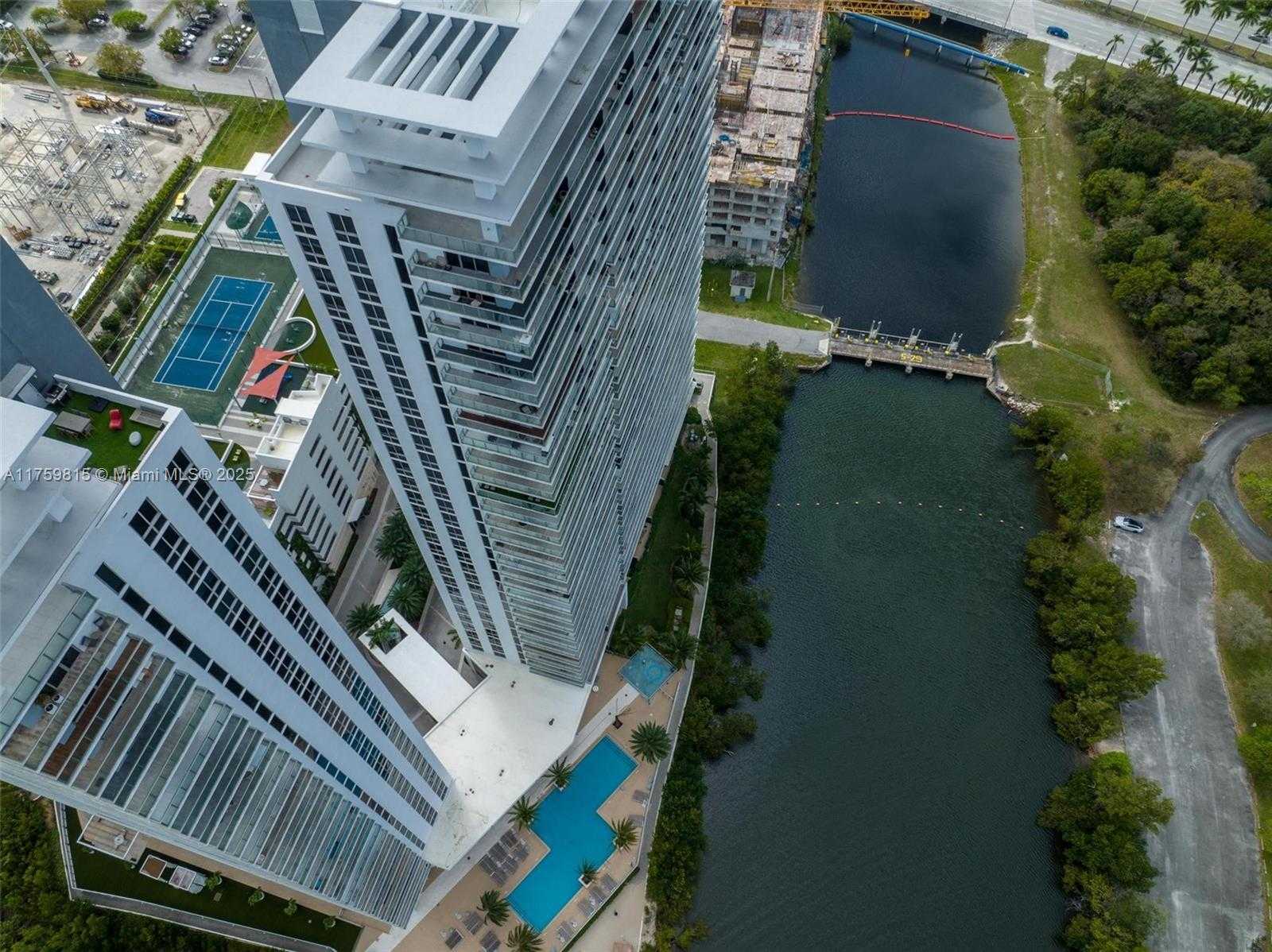 Small Image of 16385 BISCAYNE BLVD #2521, North Miami Beach Number 40