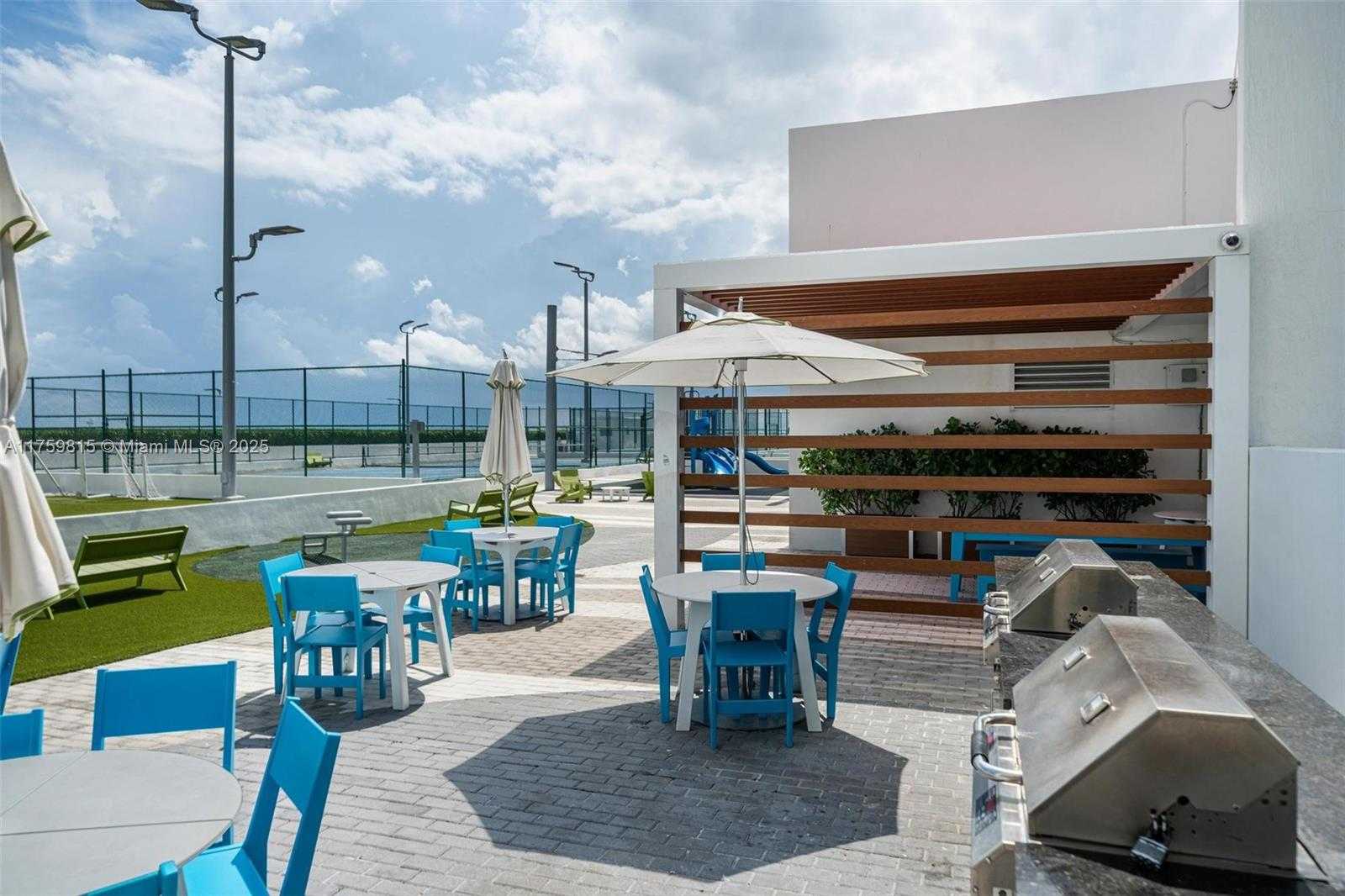 Small Image of 16385 BISCAYNE BLVD #2521, North Miami Beach Number 69