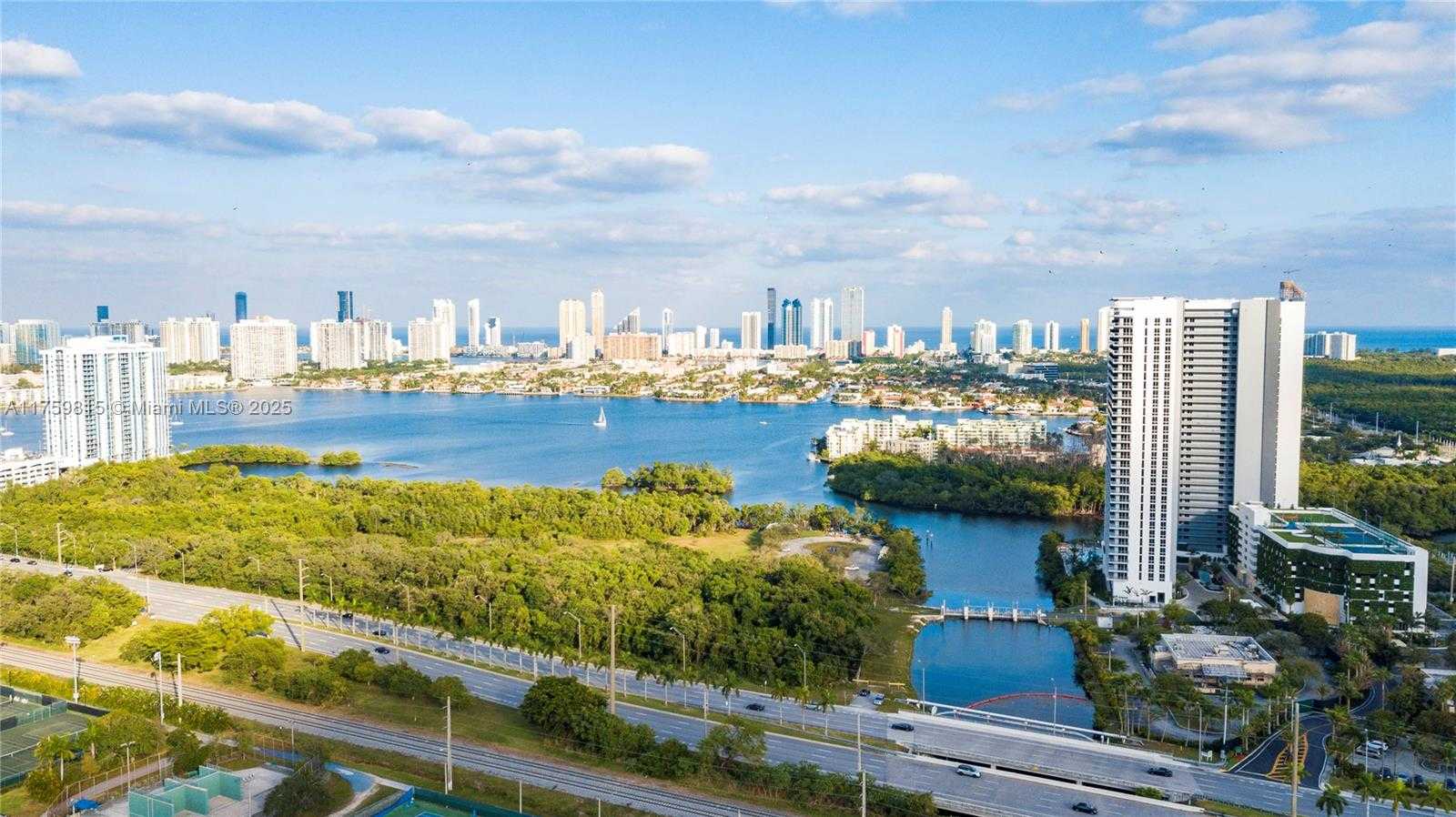 Small Image of 16385 BISCAYNE BLVD #2521, North Miami Beach Number 77
