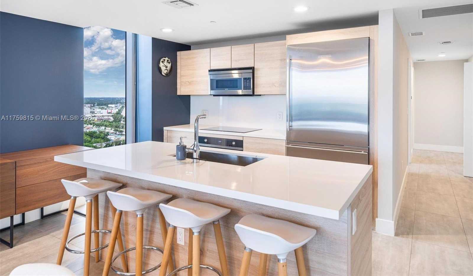 Small Image of 16385 BISCAYNE BLVD #2521, North Miami Beach Number 9
