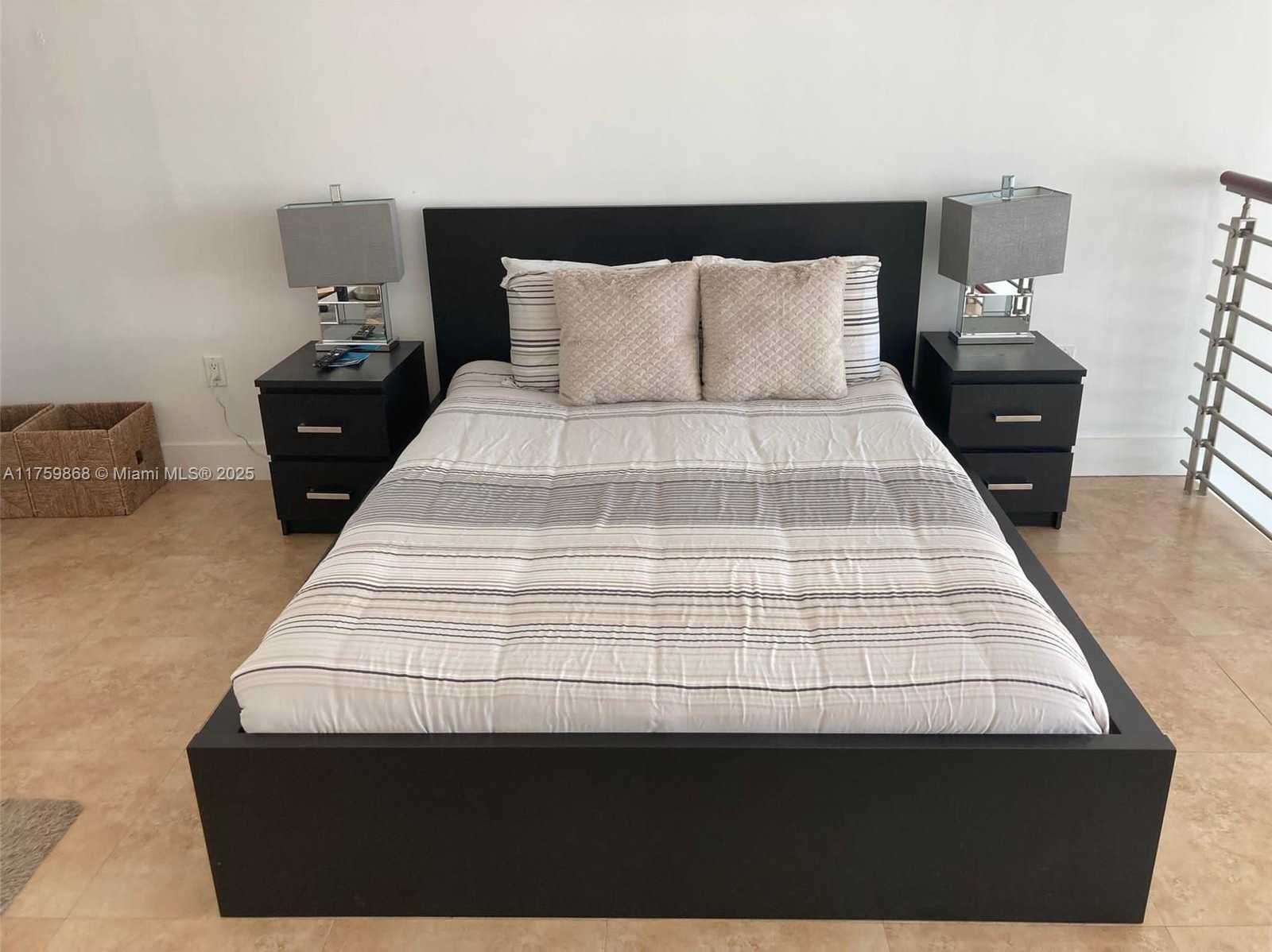 Small Image of 41 SOUTH EAST 5TH ST #1311, Miami Number 11