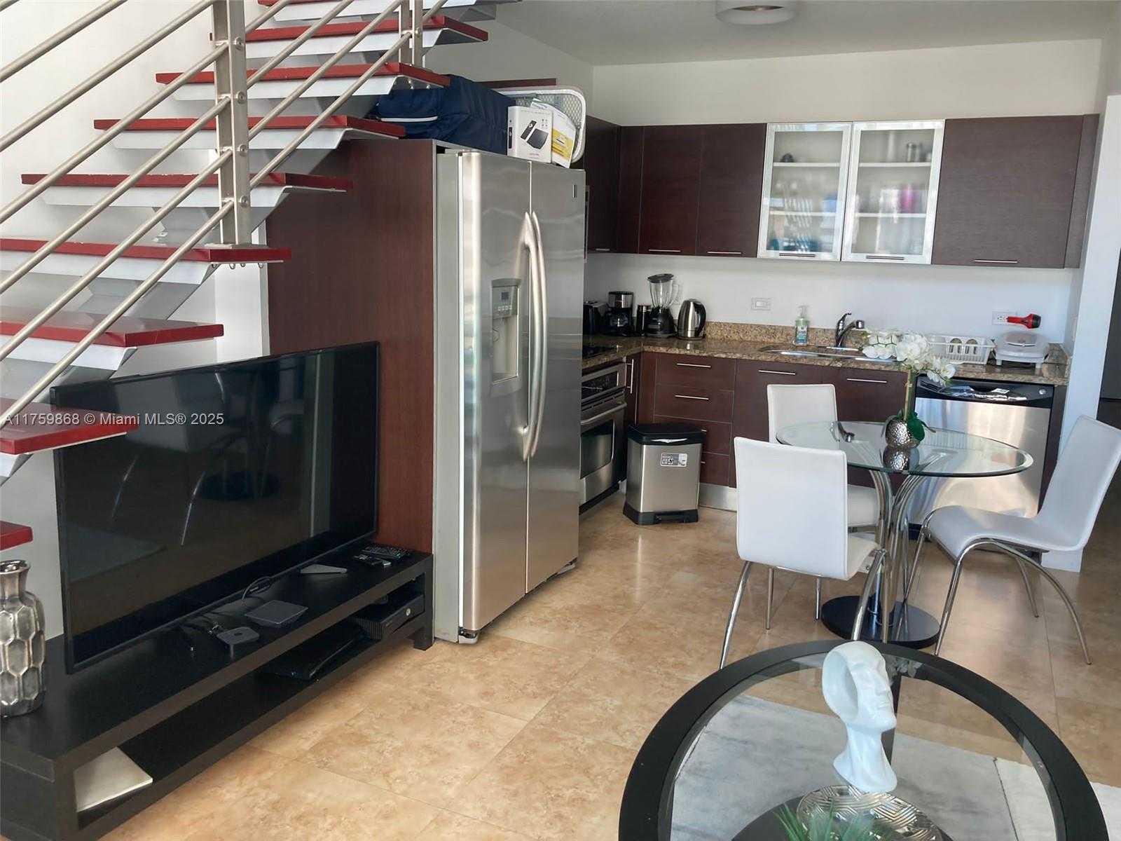 Small Image of 41 SOUTH EAST 5TH ST #1311, Miami Number 3