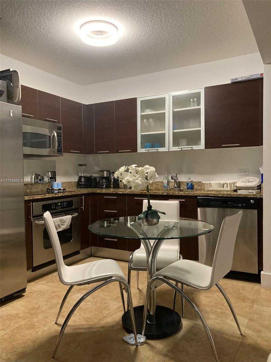 Small Image of 41 SOUTH EAST 5TH ST #1311, Miami Number 6
