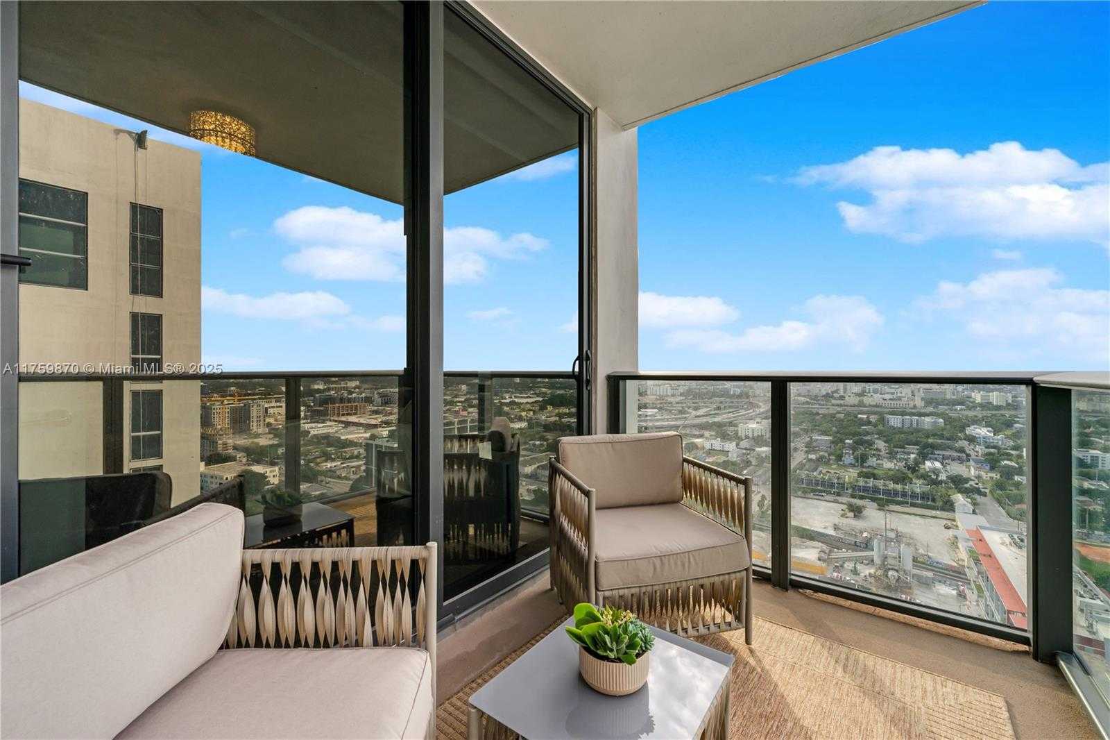 Small Image of 1600 NORTH EAST 1ST AVE #2916, Miami Number 18