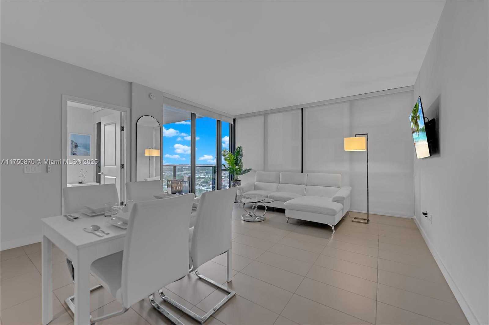 Small Image of 1600 NORTH EAST 1ST AVE #2916, Miami Number 3