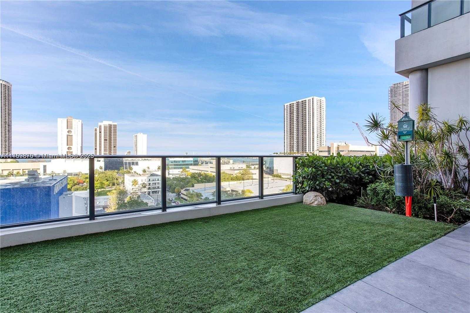 Small Image of 1600 NORTH EAST 1ST AVE #2916, Miami Number 39