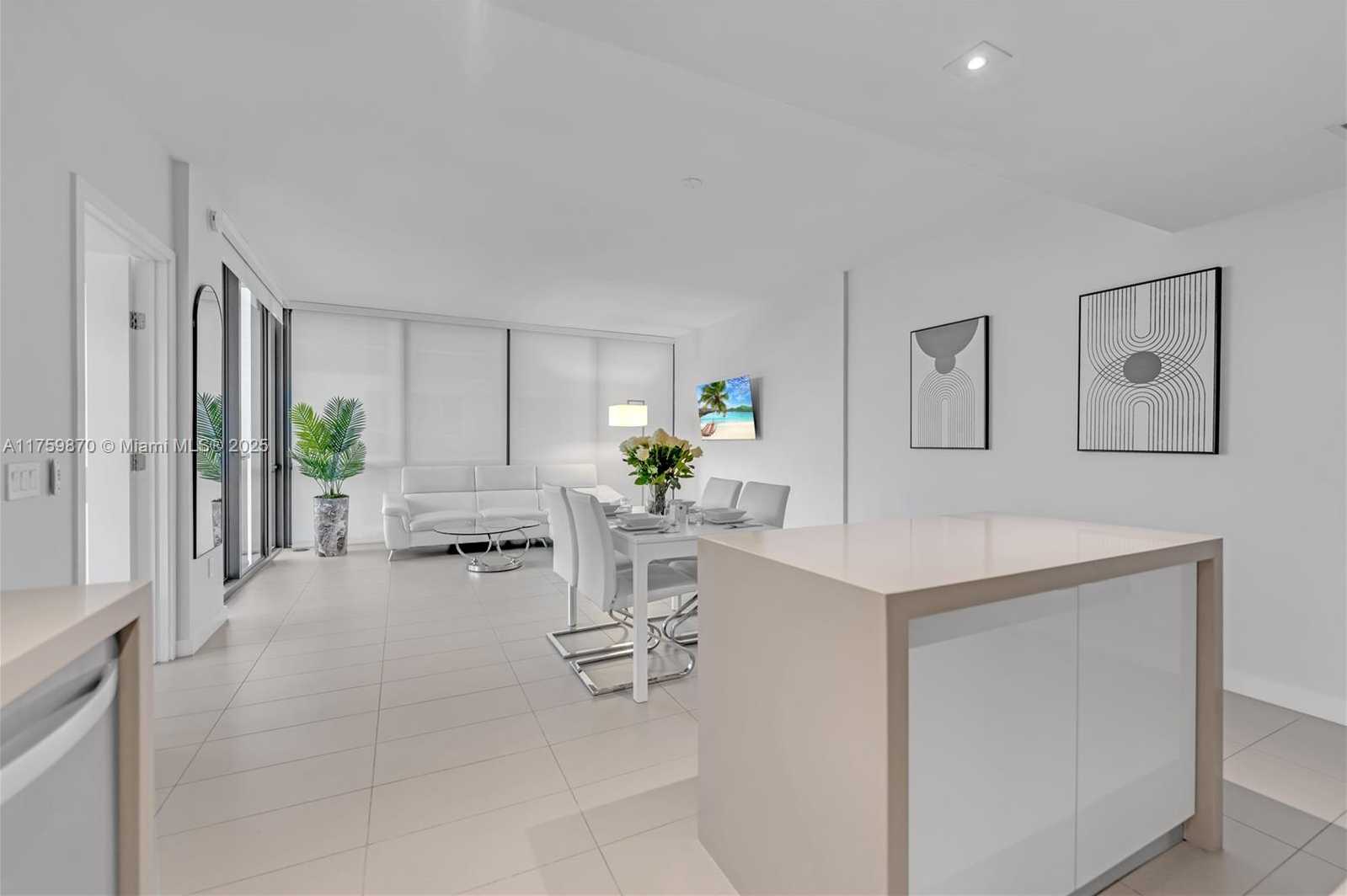 Small Image of 1600 NORTH EAST 1ST AVE #2916, Miami Number 4