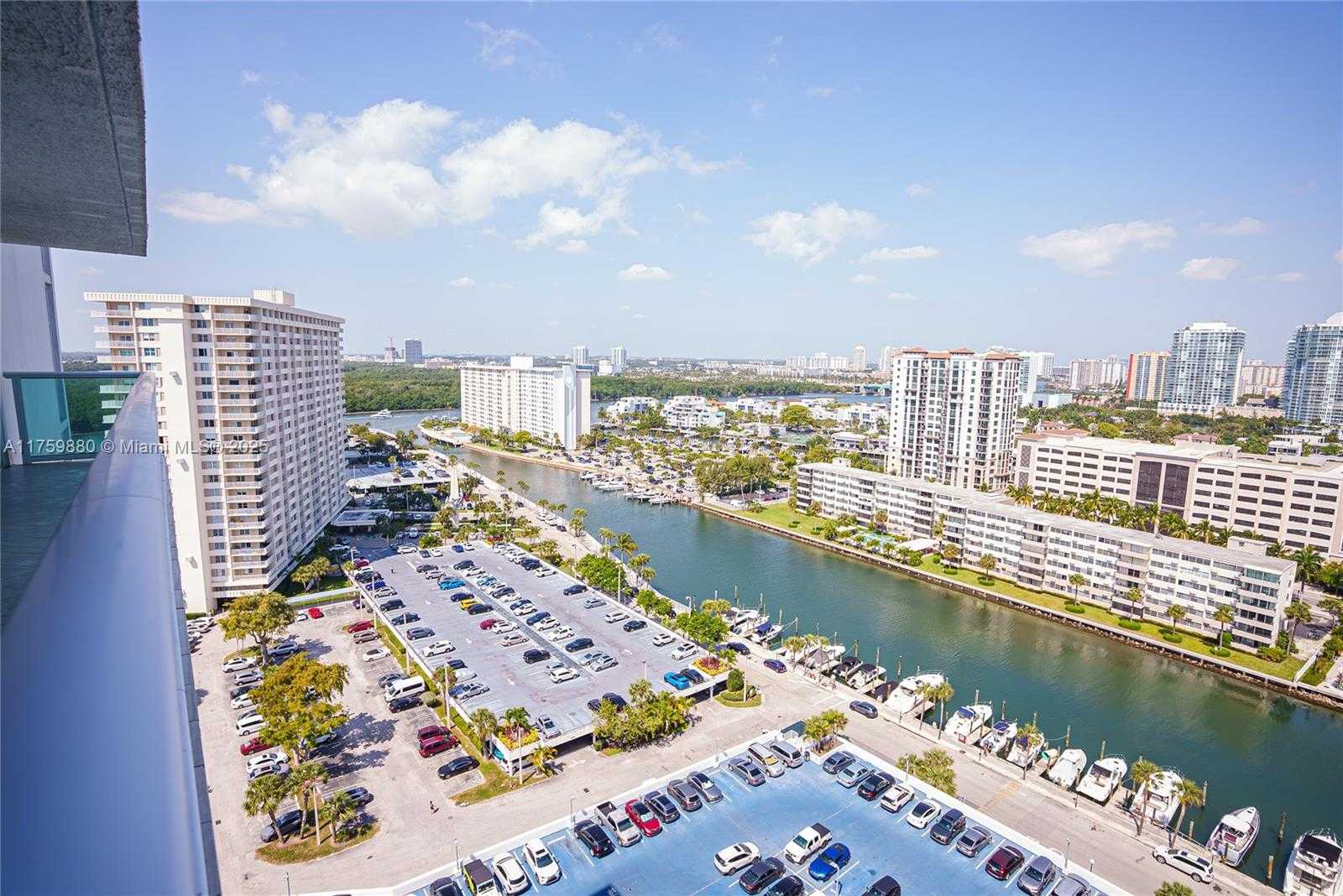 Small Image of 100 BAYVIEW DR #2028, Sunny Isles Beach Number 24