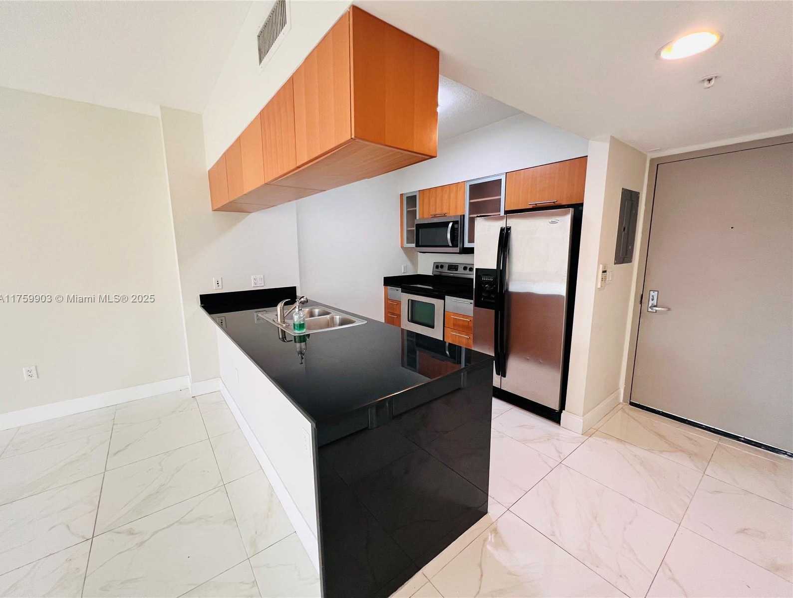 Small Image of 1750 NORTH BAYSHORE DR #2612, Miami Number 2