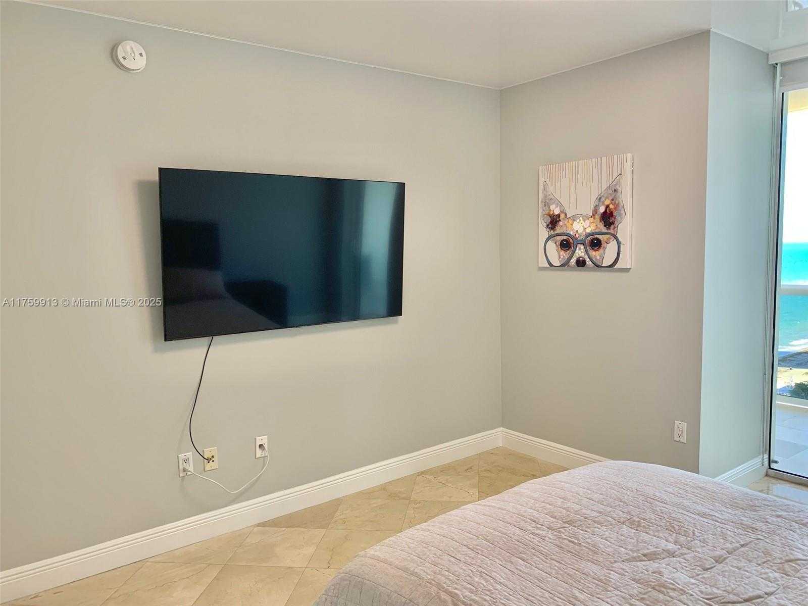 Small Image of 1830 SOUTH OCEAN DR #1503, Hallandale Beach Number 24