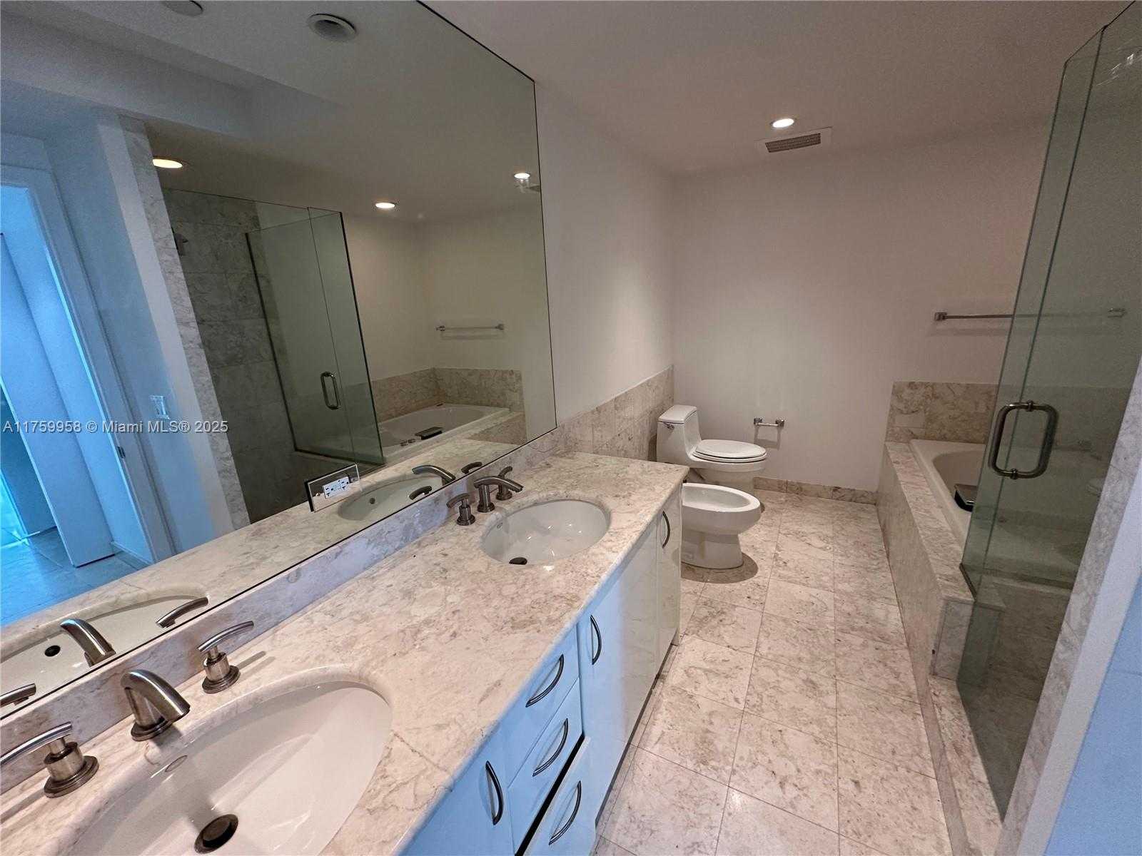 Small Image of 1331 BRICKELL BAY DR #1104, Miami Number 19