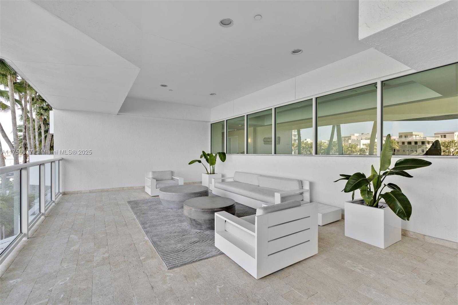 Small Image of 5900 COLLINS AVE #705, Miami Beach Number 13