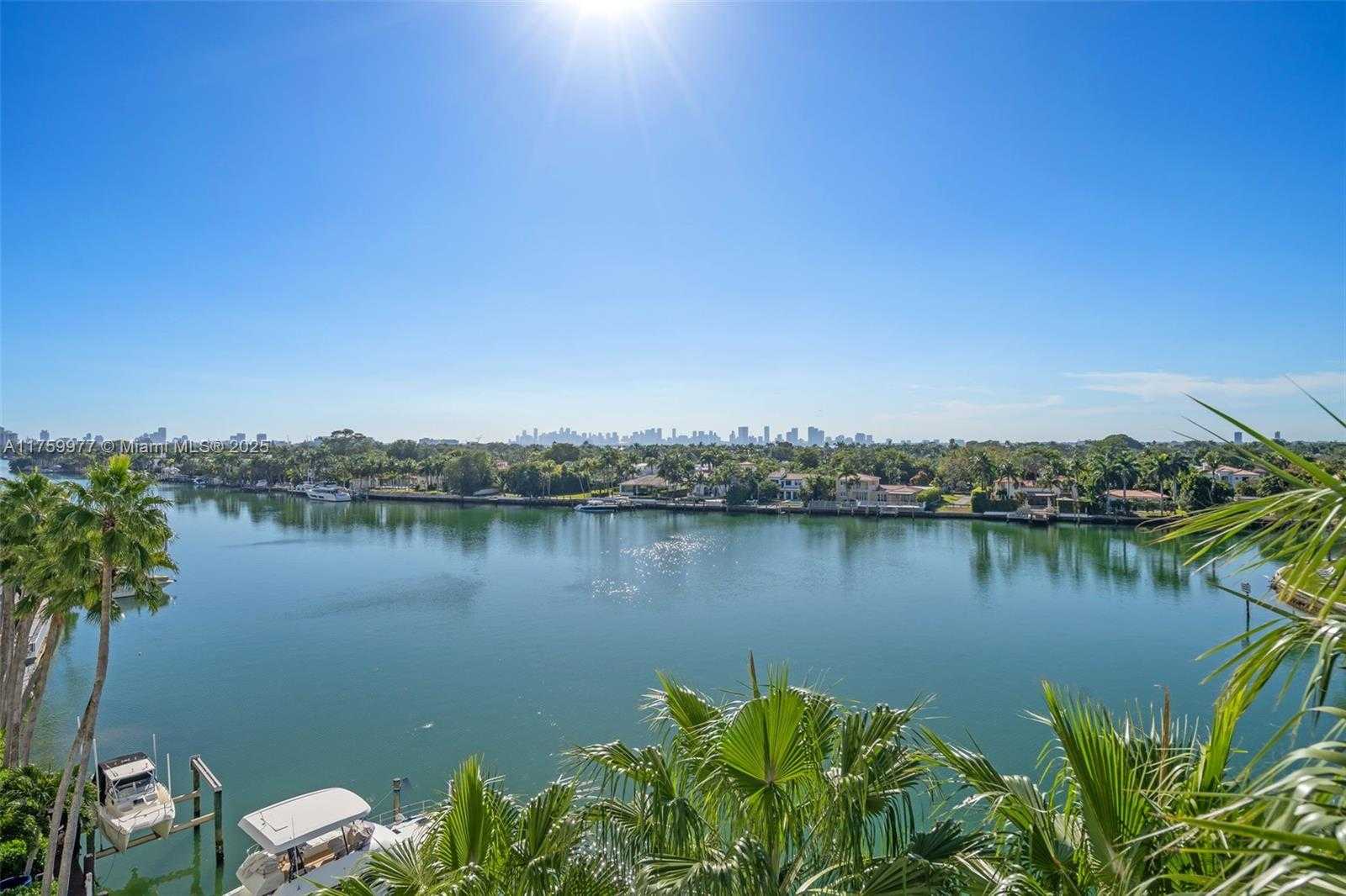 Small Image of 5900 COLLINS AVE #705, Miami Beach Number 19