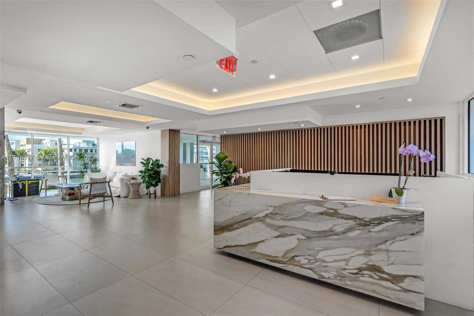 Small Image of 5900 COLLINS AVE #705, Miami Beach Number 42