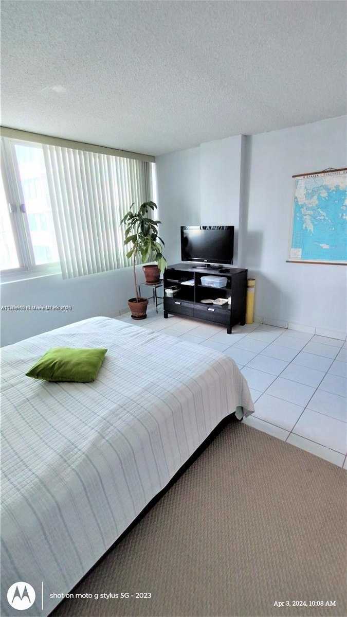 Small Image of 7135 COLLINS AVE #1013, Miami Beach Number 14