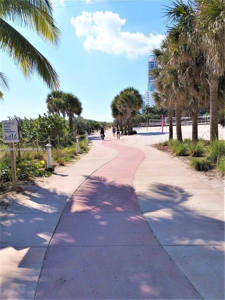 Small Image of 7135 COLLINS AVE #1013, Miami Beach Number 3
