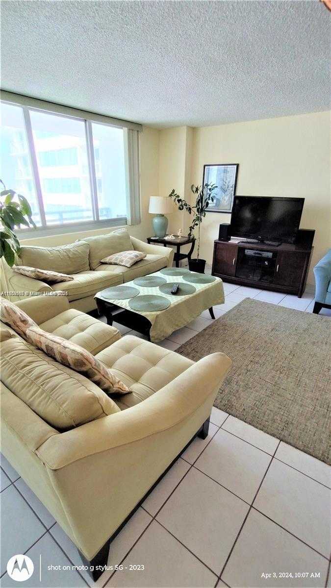 Small Image of 7135 COLLINS AVE #1013, Miami Beach Number 9
