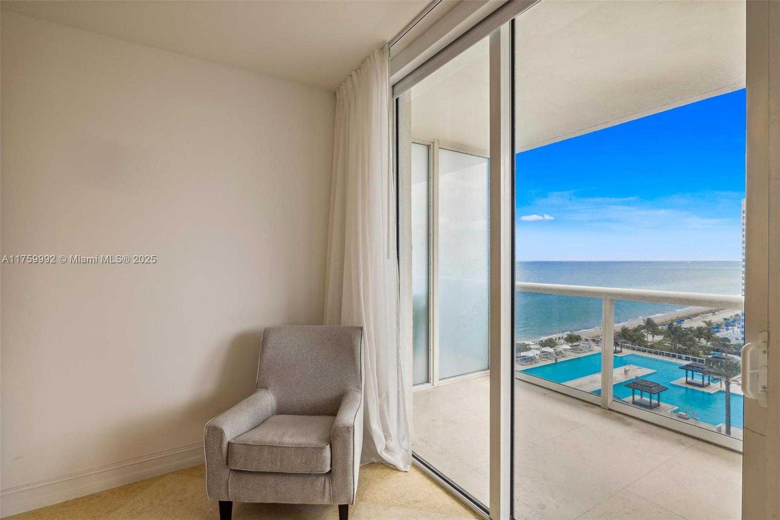 Small Image of 1830 SOUTH OCEAN DR #1506, Hallandale Beach Number 16