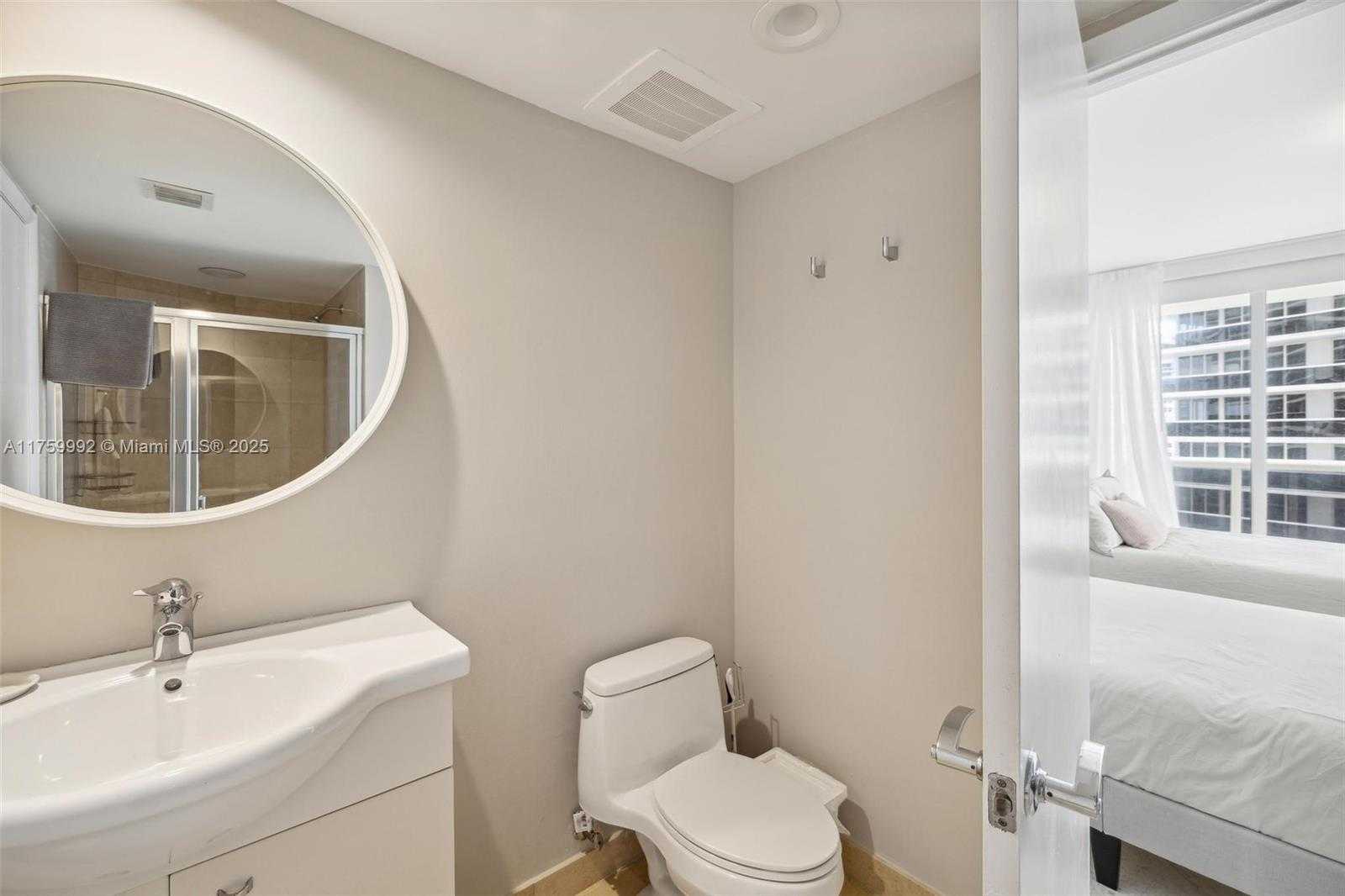 Small Image of 1830 SOUTH OCEAN DR #1506, Hallandale Beach Number 23
