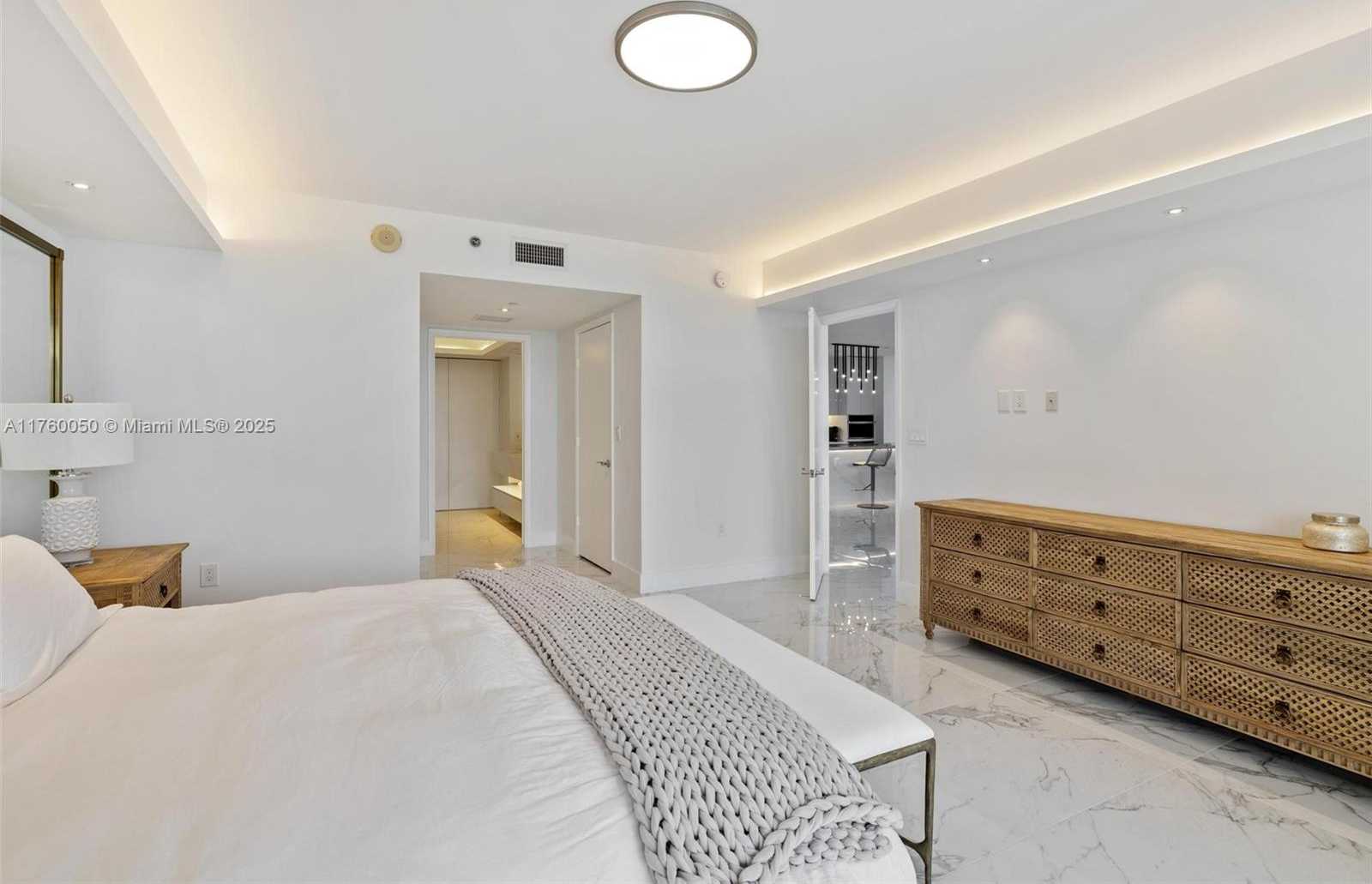 Small Image of 1830 SOUTH OCEAN DR #4502, Hallandale Beach Number 20