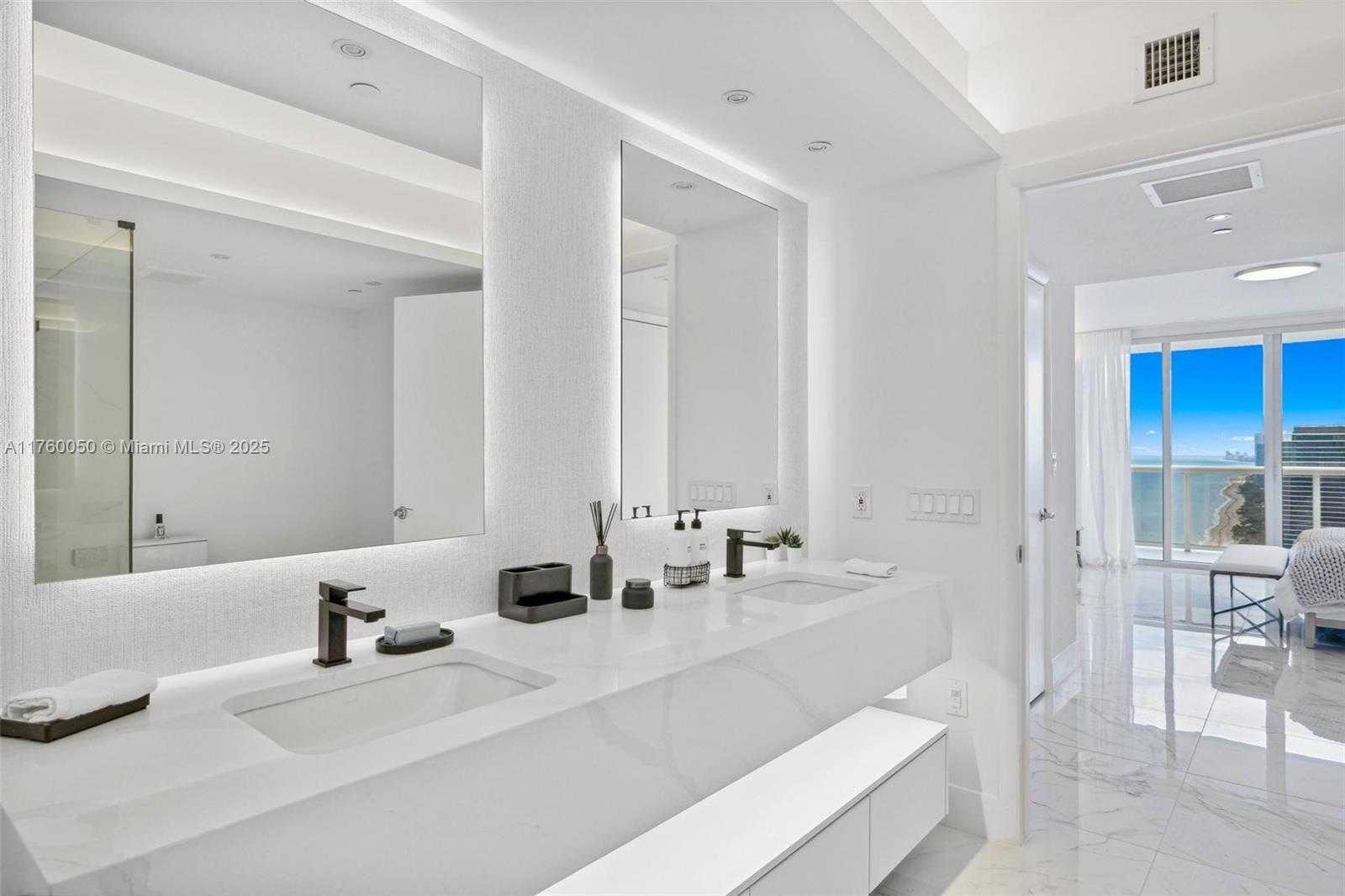Small Image of 1830 SOUTH OCEAN DR #4502, Hallandale Beach Number 23