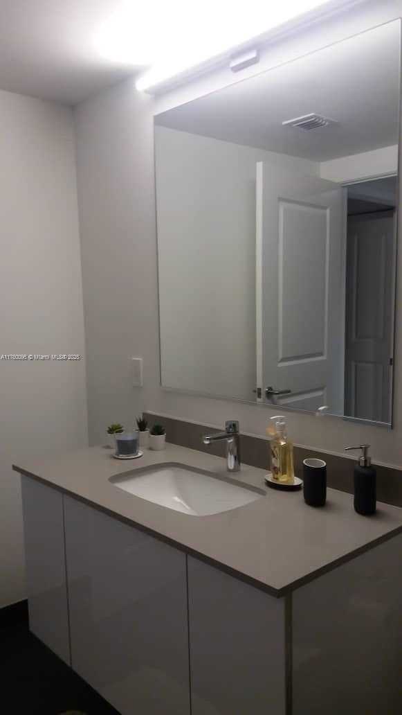 Small Image of 1600 NORTH EAST 1ST AVE #1117, Miami Number 17