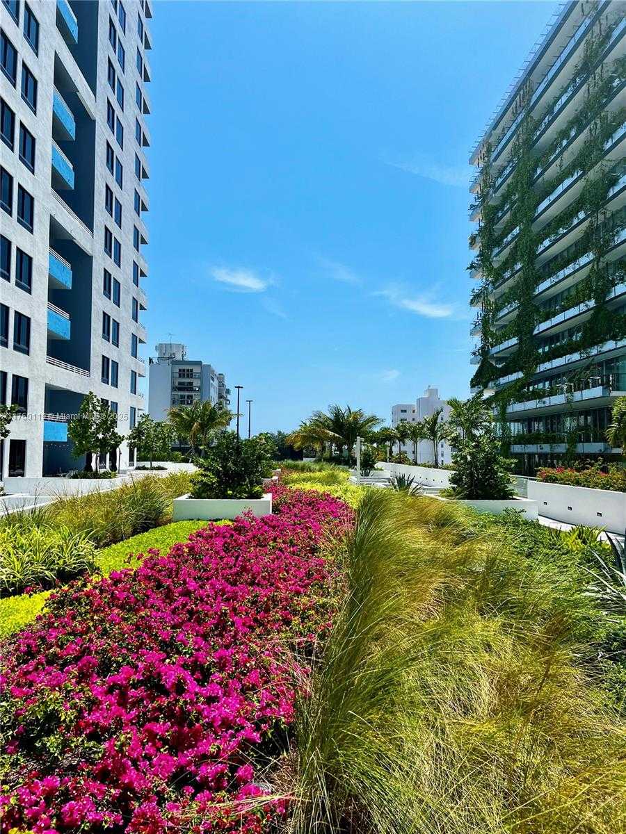 Small Image of 1330 WEST AVE #3604, Miami Beach Number 11