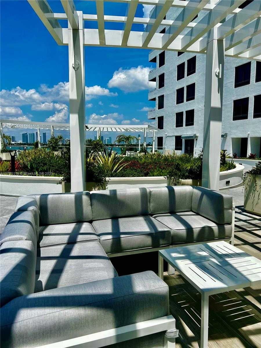 Small Image of 1330 WEST AVE #3604, Miami Beach Number 16