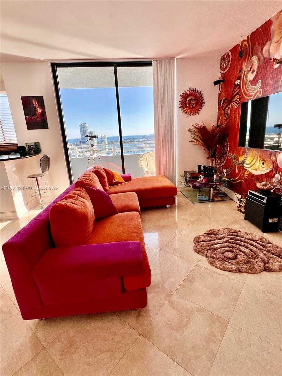 Small Image of 1330 WEST AVE #3604, Miami Beach Number 3