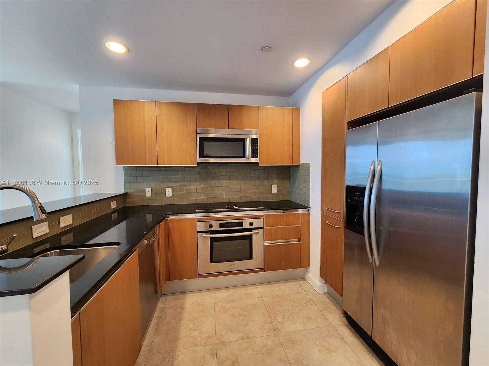 Small Image of 1060 BRICKELL AVE #2007, Miami Number 10