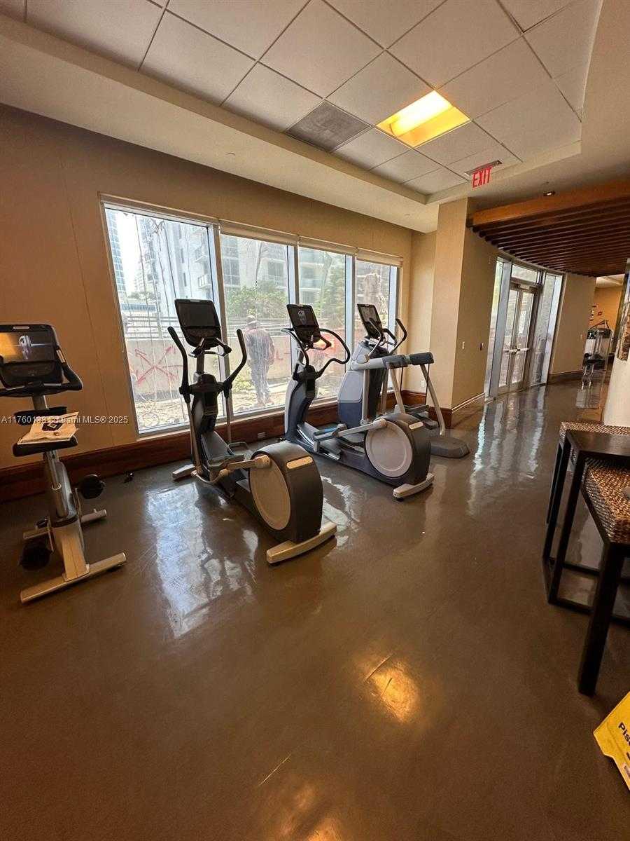 Small Image of 1060 BRICKELL AVE #2007, Miami Number 23