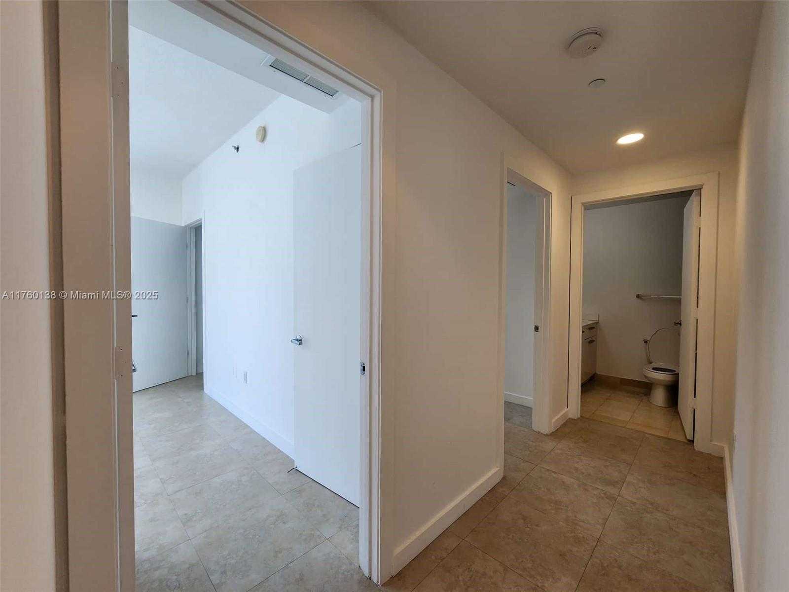 Small Image of 1060 BRICKELL AVE #2007, Miami Number 6