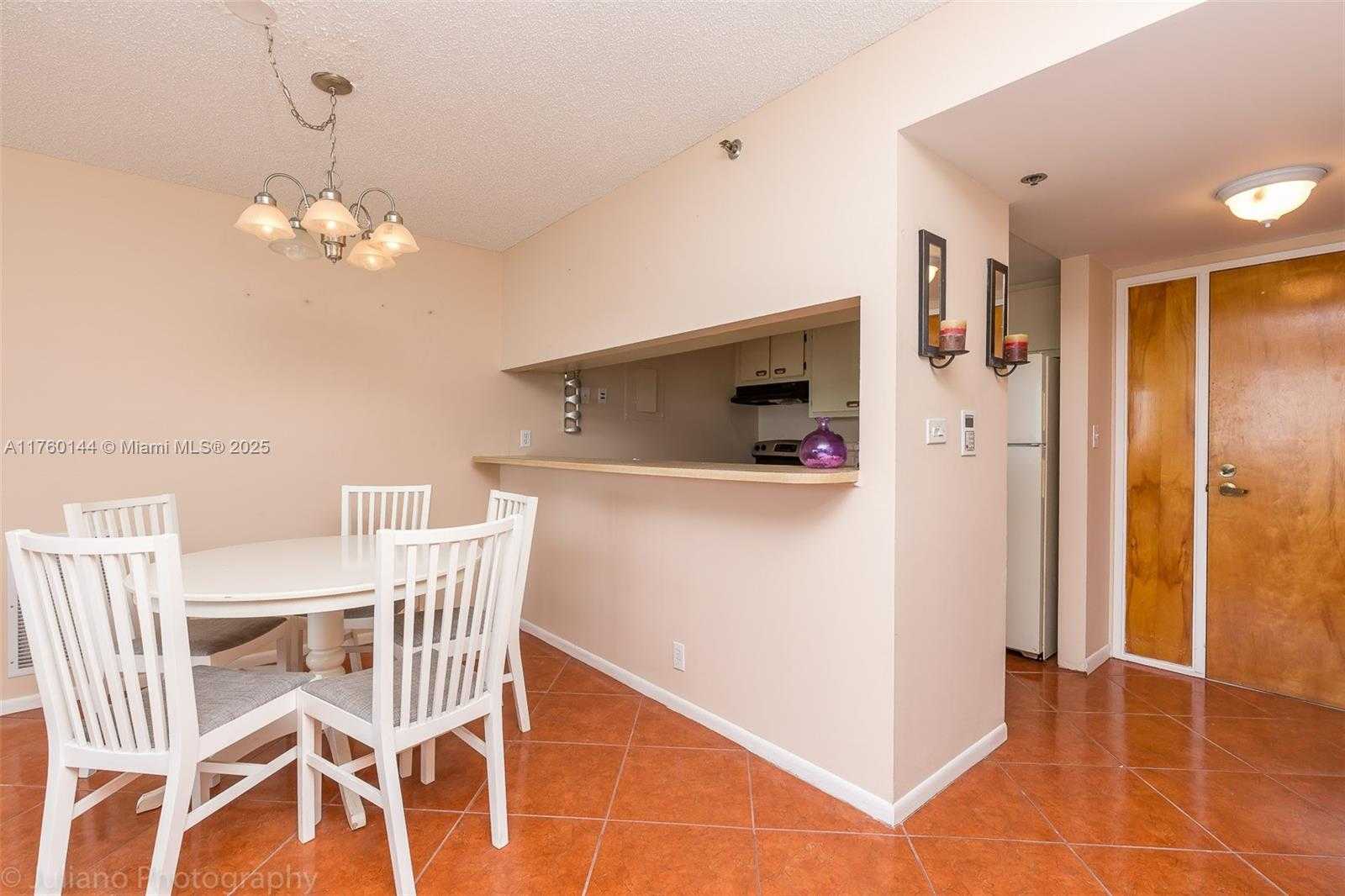 Small Image of 7601 EAST TREASURE DR #2206, North Bay Village Number 15