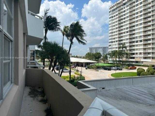 Small Image of 1985 SOUTH OCEAN DR #2B, Hallandale Beach Number 12