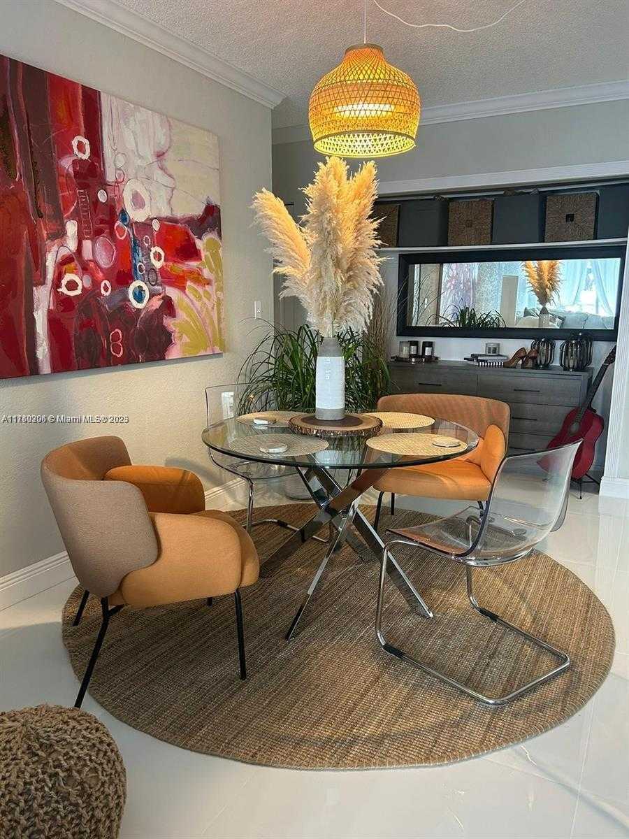Small Image of 1985 SOUTH OCEAN DR #2B, Hallandale Beach Number 3