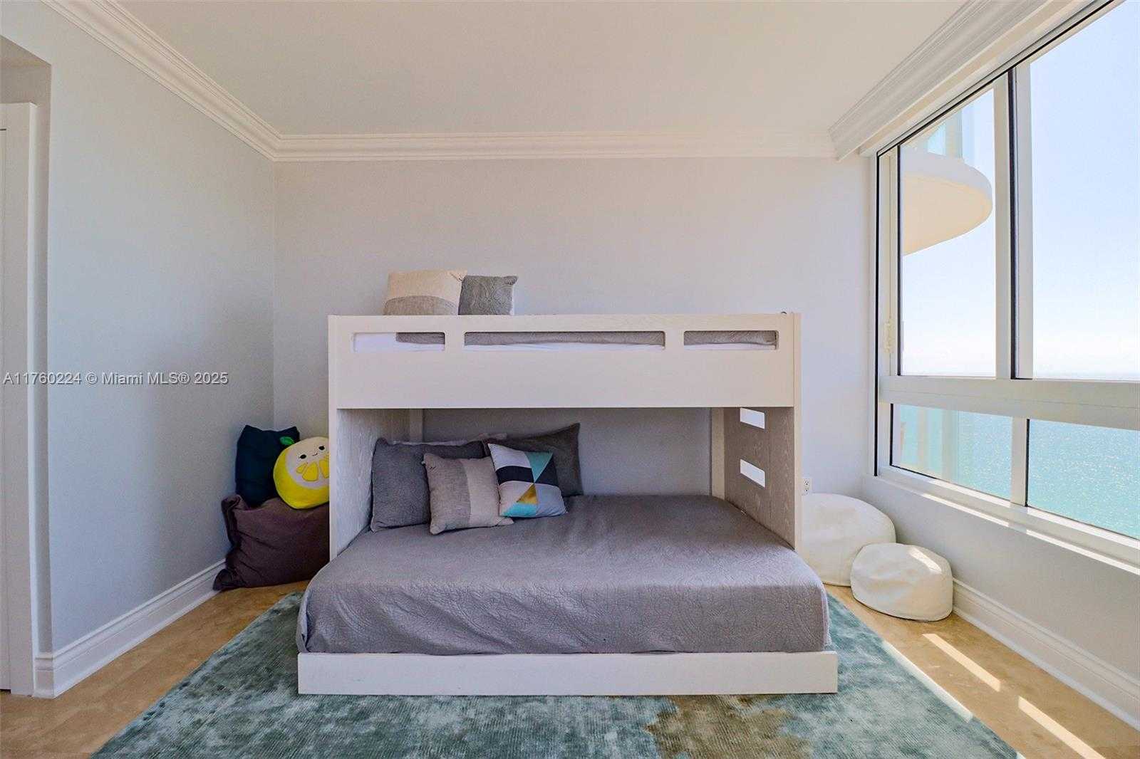 Small Image of 6365 COLLINS AVE #1903, Miami Beach Number 14