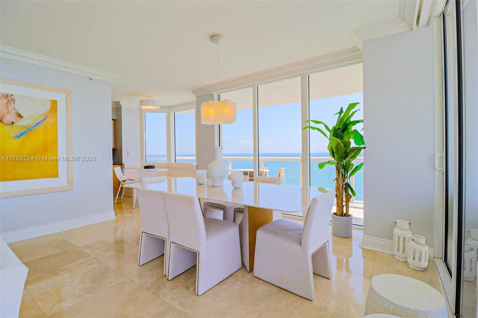 Small Image of 6365 COLLINS AVE #1903, Miami Beach Number 27