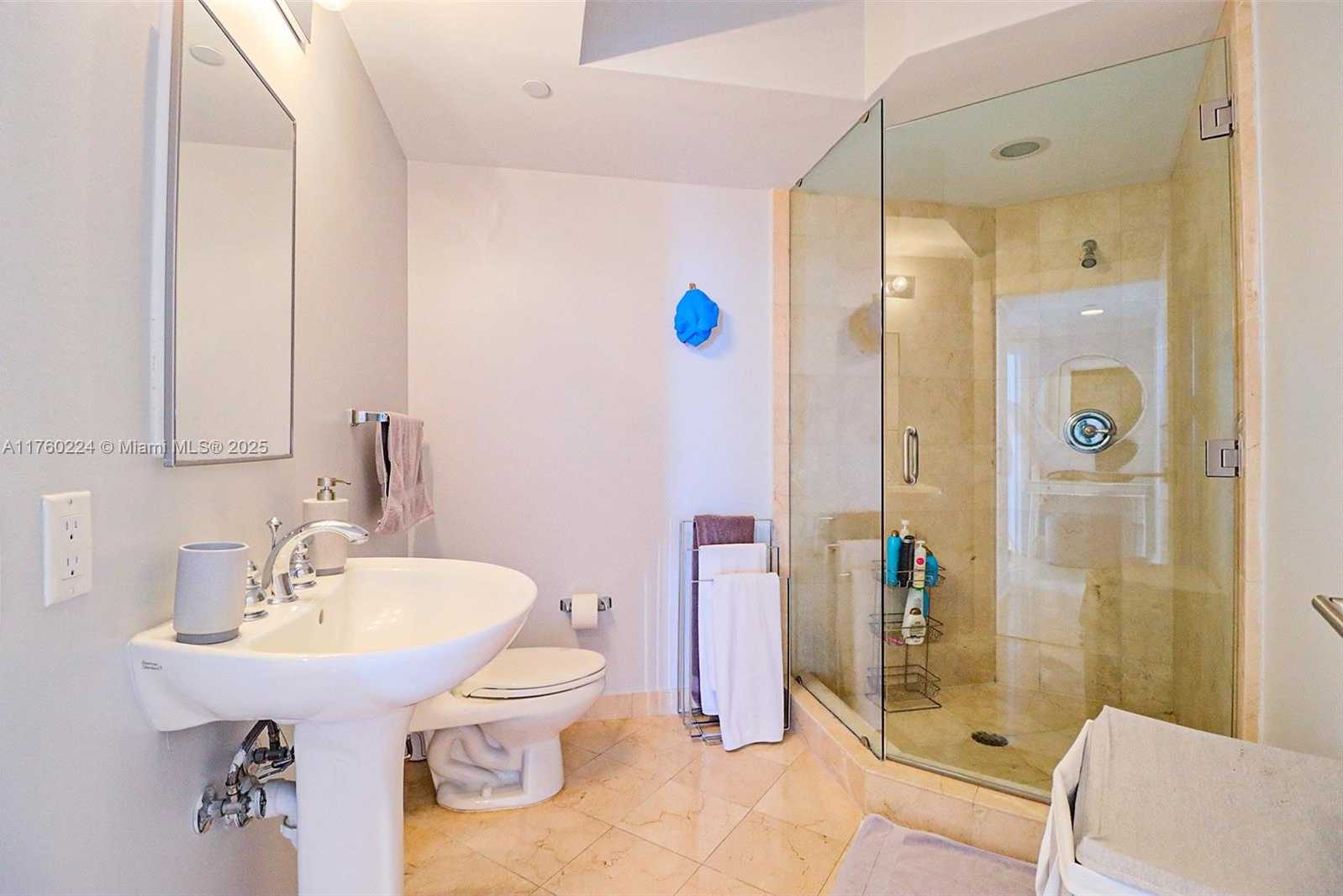 Small Image of 6365 COLLINS AVE #1903, Miami Beach Number 5